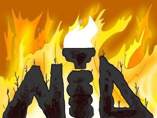 Μετά τις δραματικές ήττες σε δύο εκλογικές αναμετρήσεις και ένα δημοψήφισμα, η ΝΔ μπήκε σε φάση γρήγορης εσωτερικής αποσυνθέσεως, η οποία τελικά επιβεβαιώθηκε την Κυριακή 22 Νοεμβρίου. Η χώρα βρίσκεται έτσι χωρίς ουσιαστική αντιπολιτευτική δύναμη, γεγονός που πριν απ’ όλα πλήττει την κοινοβουλευτική δημοκρατία. 